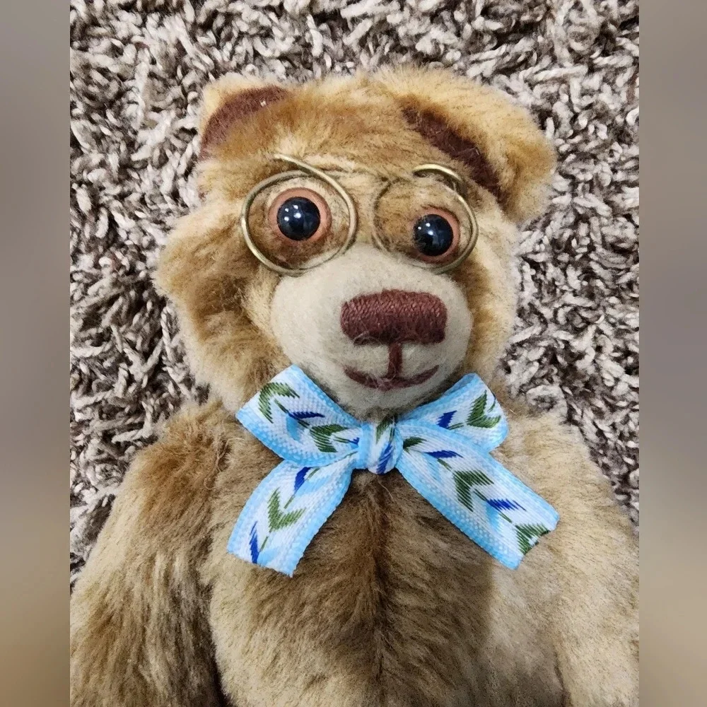 Reading with Teddy - Sandra Kuck - Hamilton Collection Doll Bear Only